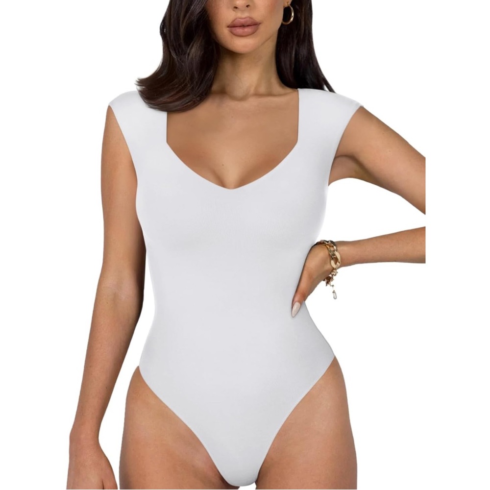 NWT REORIA Butsmooth® Women’s Square/V-Neck Sleeveless‎ Bodysuit - Medium